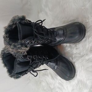 Women's Quest Winter Boots, Sz 8, Black, lace up, Thinsulate, faux fur trim